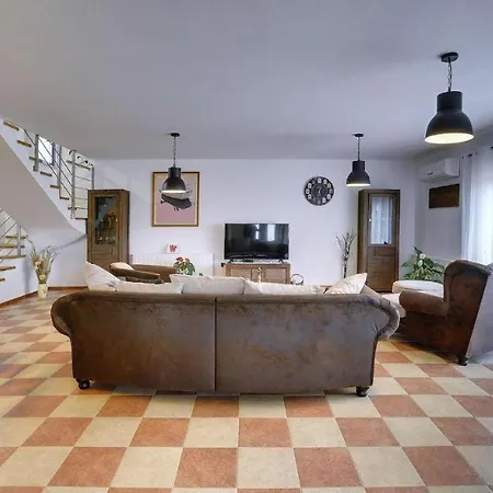 Biba Near Medulin, Istria Villa